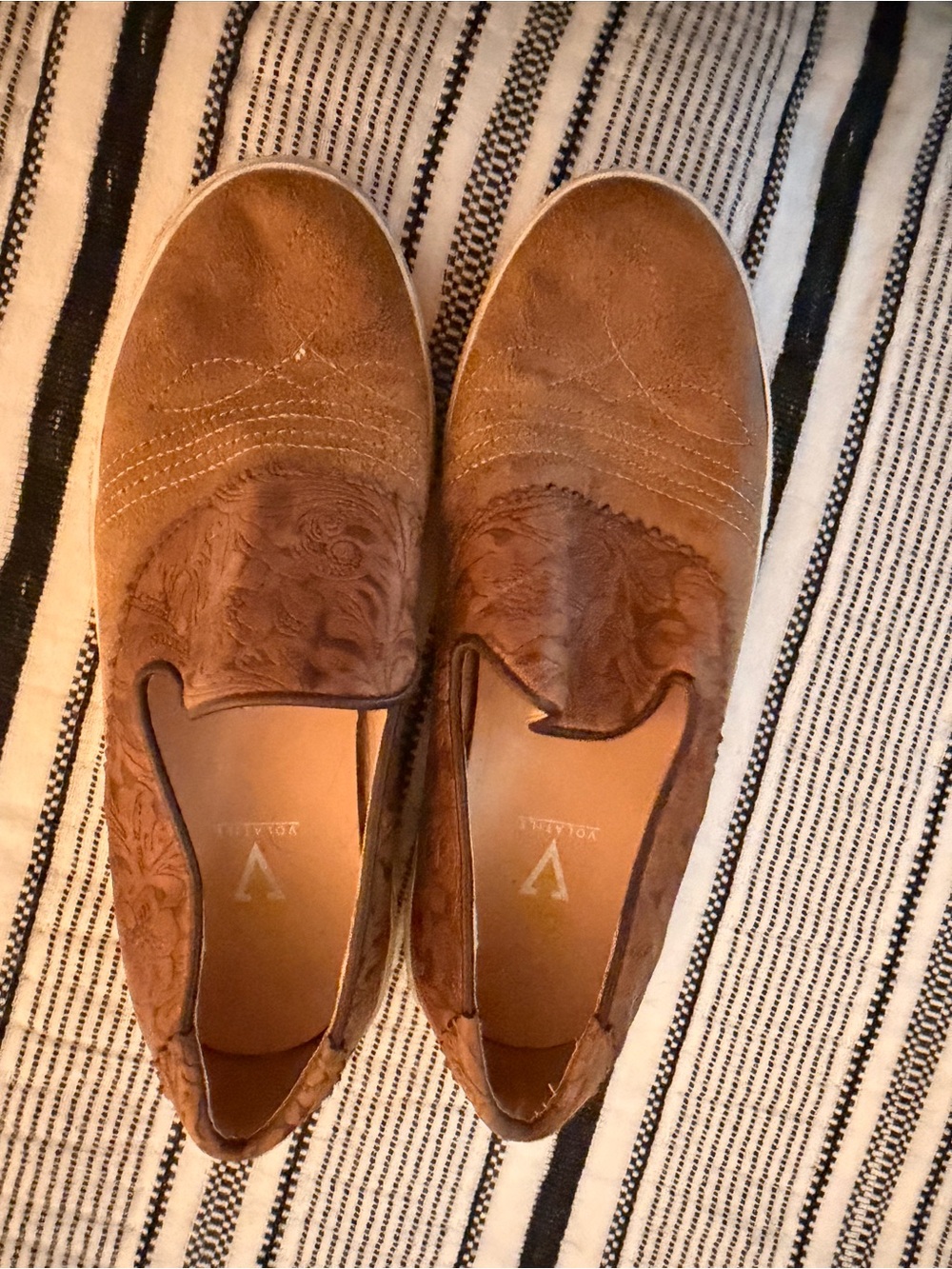 Western styles slip on shoes